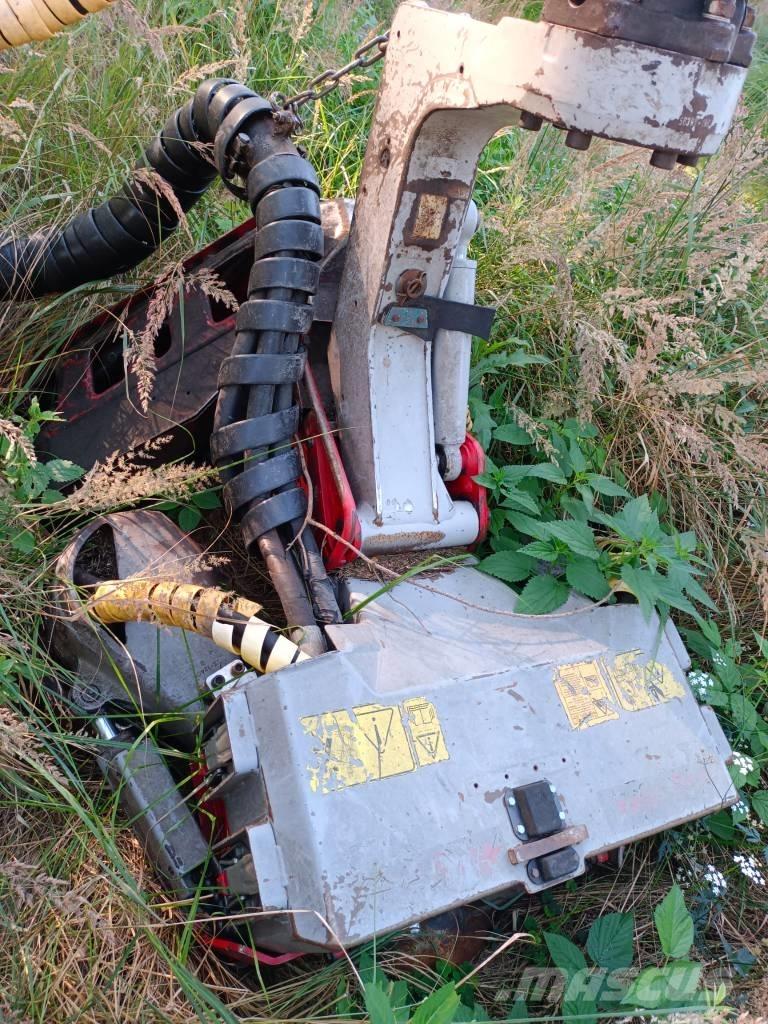 Neuson Forest 132HVT 원목 하베스터