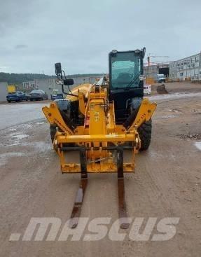 JCB 540-140 텔러 핸들러
