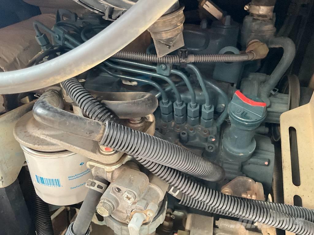 Yanmar 4TNV98 엔진