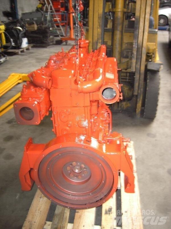 DAF 825 MARINE 엔진
