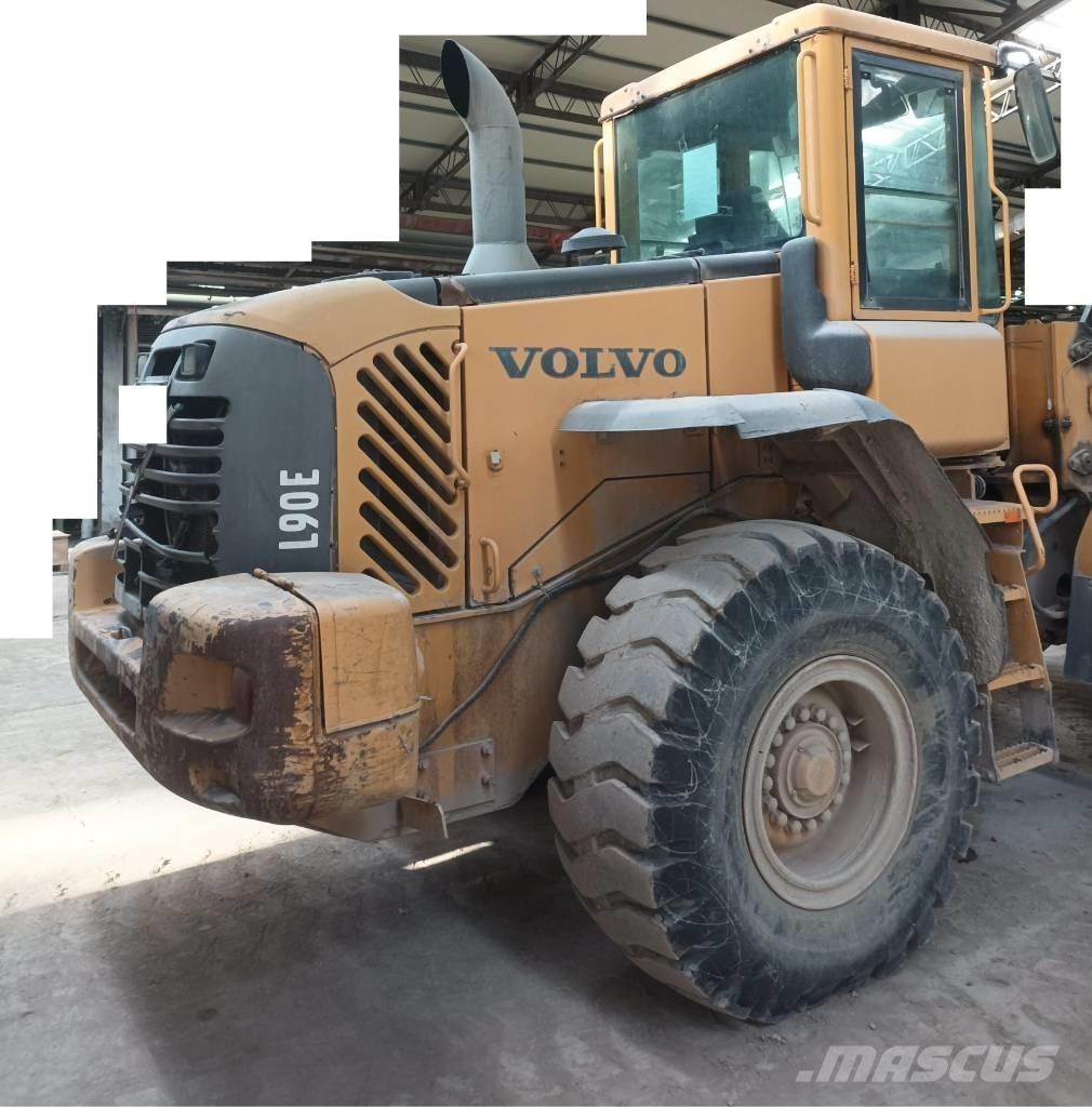 Volvo L 90 E  휠로우더