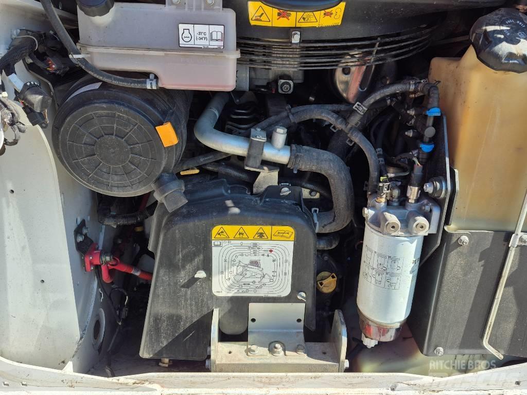 Bobcat S 76  스키드로더