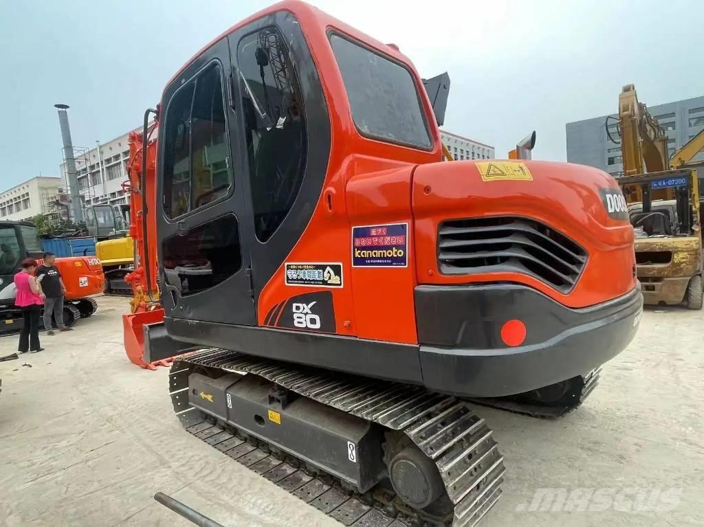 Doosan DX80 중형굴삭기 7톤-28톤