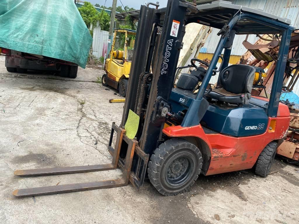 Toyota 42-7 FG 25 LPG 지게차