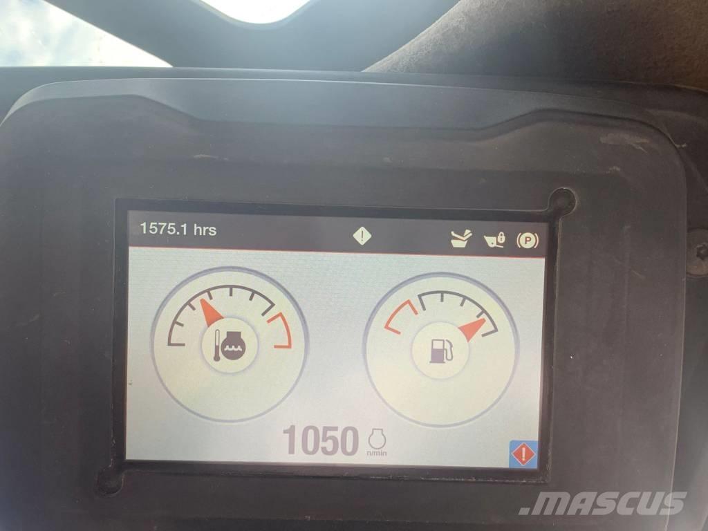 Bobcat S 76  스키드로더