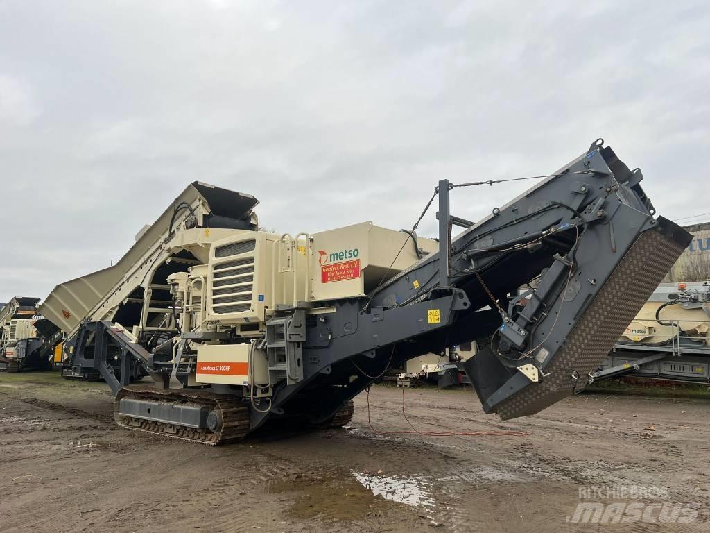 Metso LT 300 HP 이동식 분쇄기