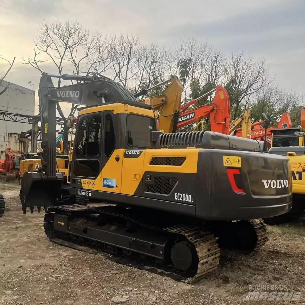 Volvo EC200DL 대형 굴삭기 29톤 이상