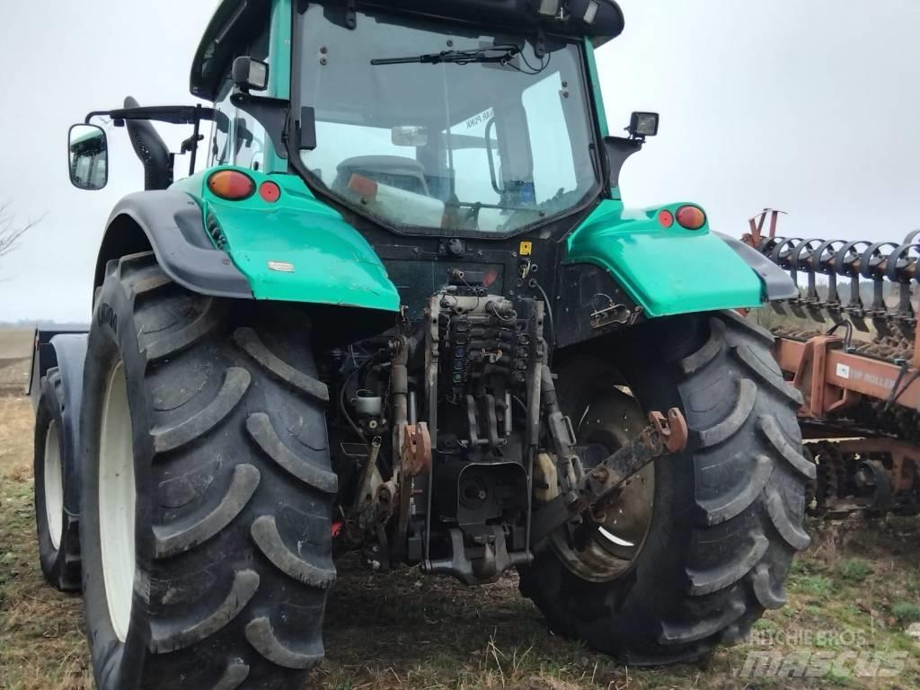 Valtra N 142 D 트랙터