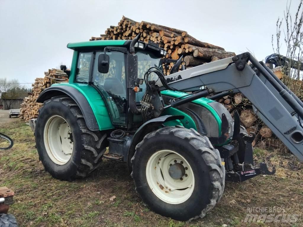 Valtra N 142 D 트랙터