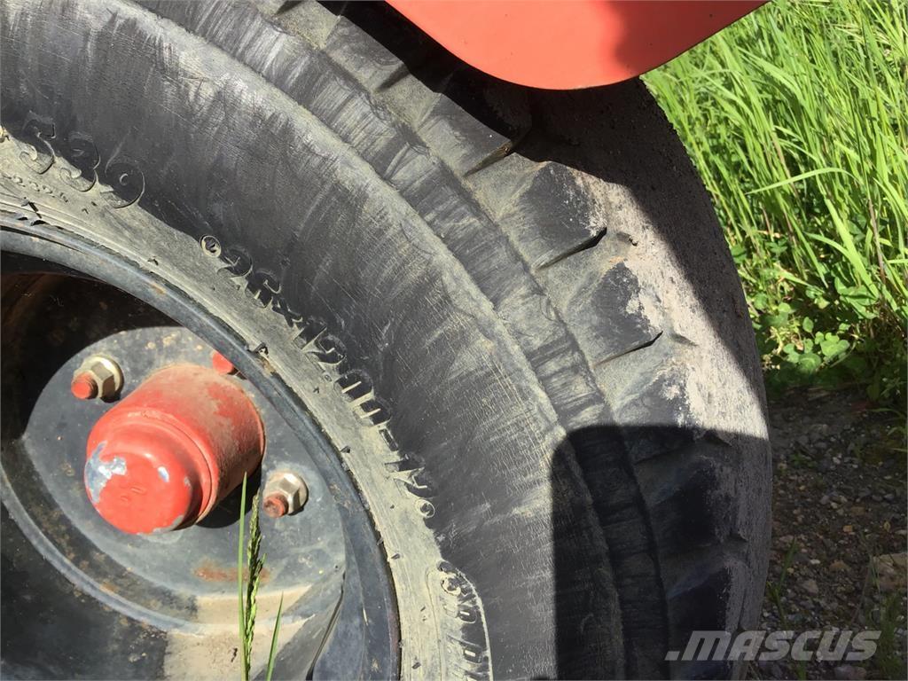 Kuhn GF10601TO 갈퀴 및 테더