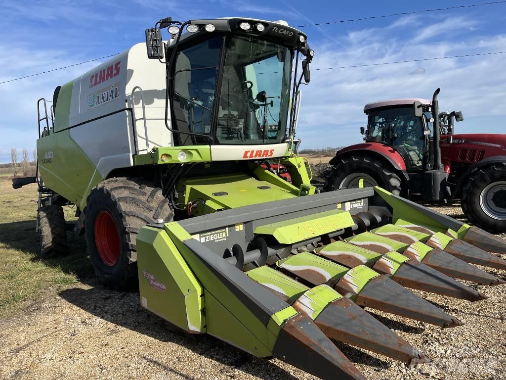 CLAAS Tucano 440 콤바인 수확기