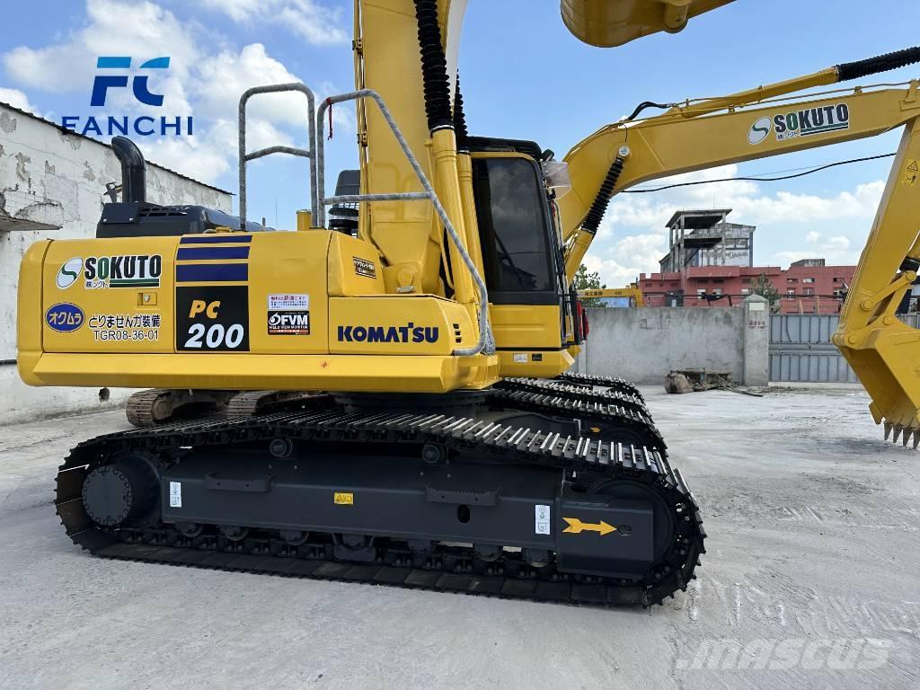 Komatsu PC 200-8 대형 굴삭기 29톤 이상