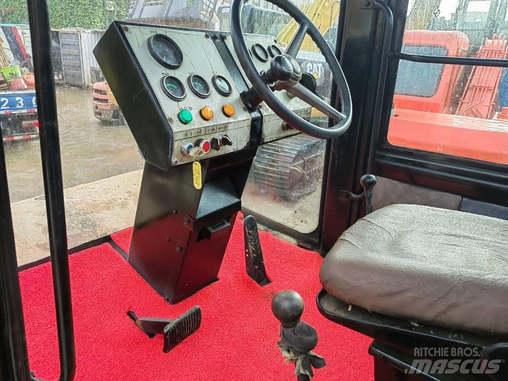 CAT GS683E 싱글 드럼 롤러