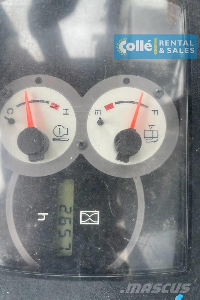 Maeda LC383M-5 | 2016 미니 크레인