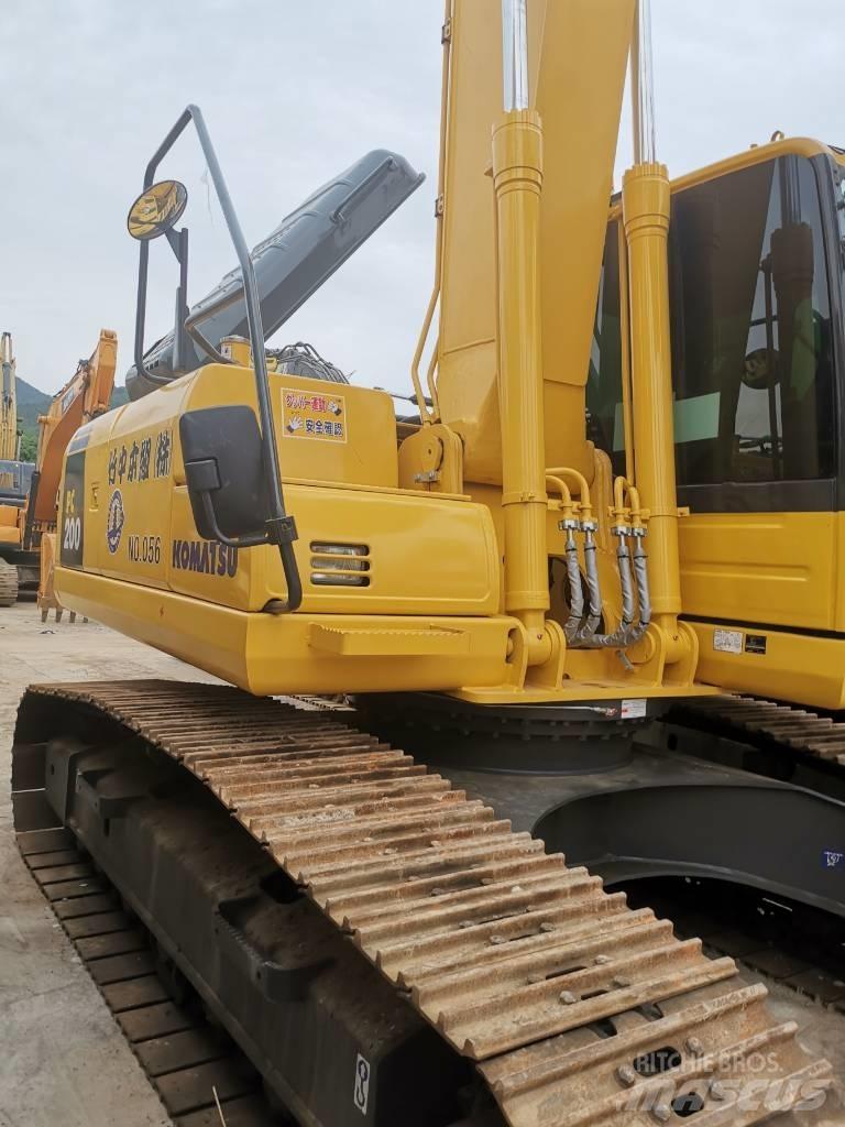 Komatsu PC 200 LC-8 대형 굴삭기 29톤 이상
