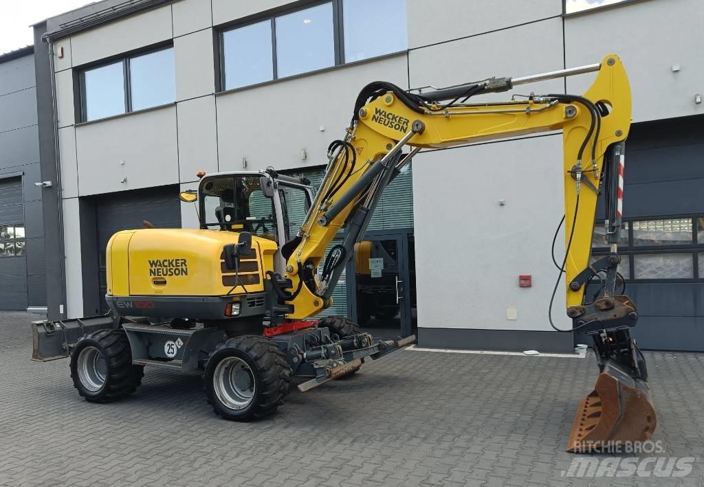 Wacker Neuson EW 100  휠 굴삭기