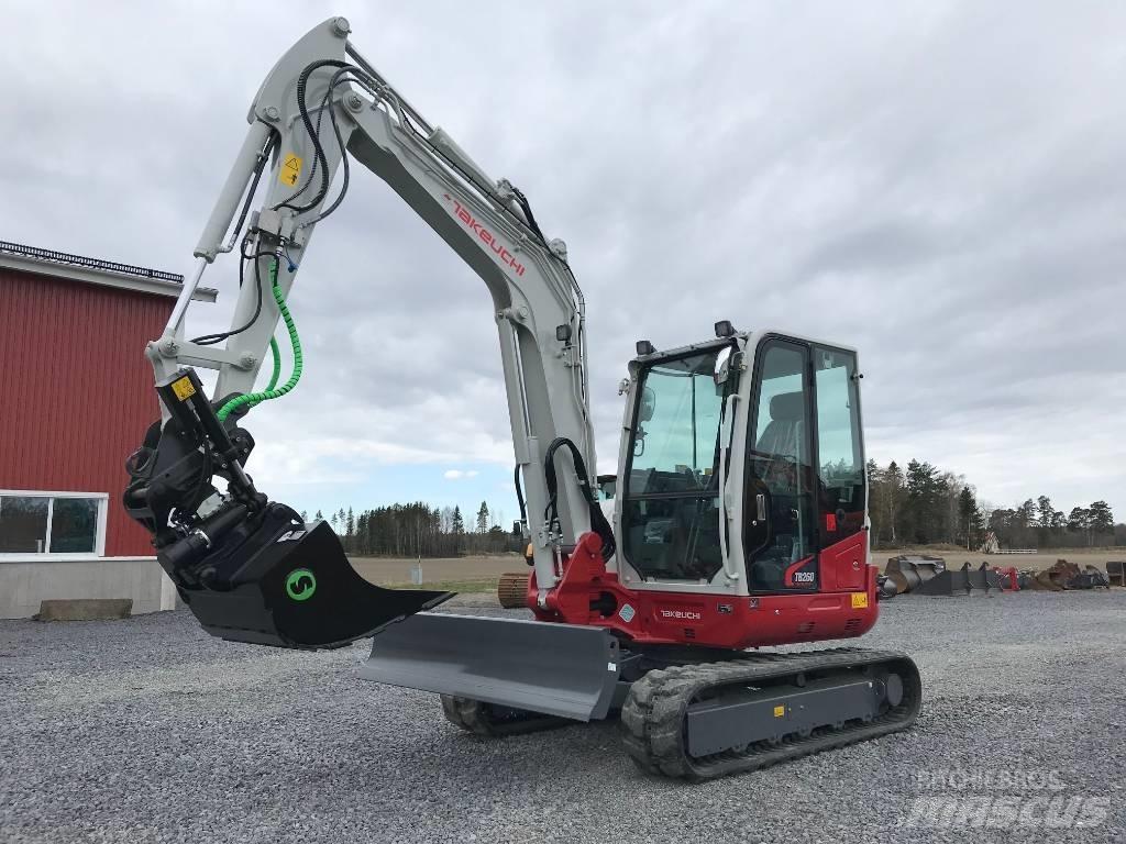 Takeuchi TB260 소형 굴삭기 7톤 미만
