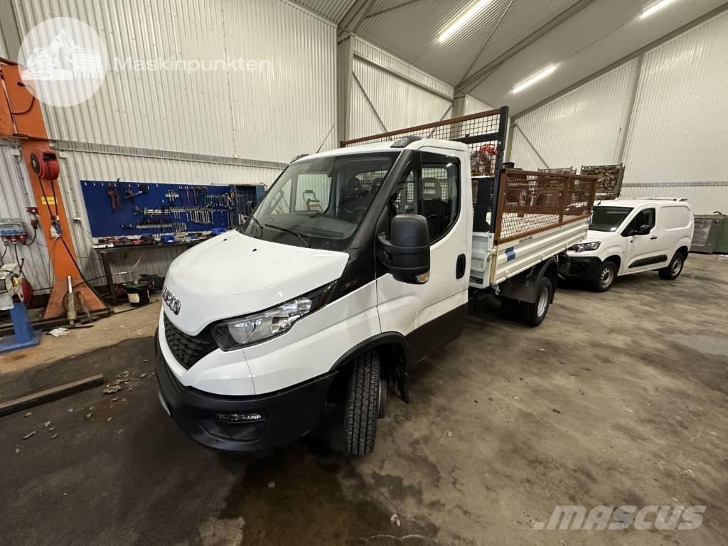 Iveco 70C 18 티퍼 밴