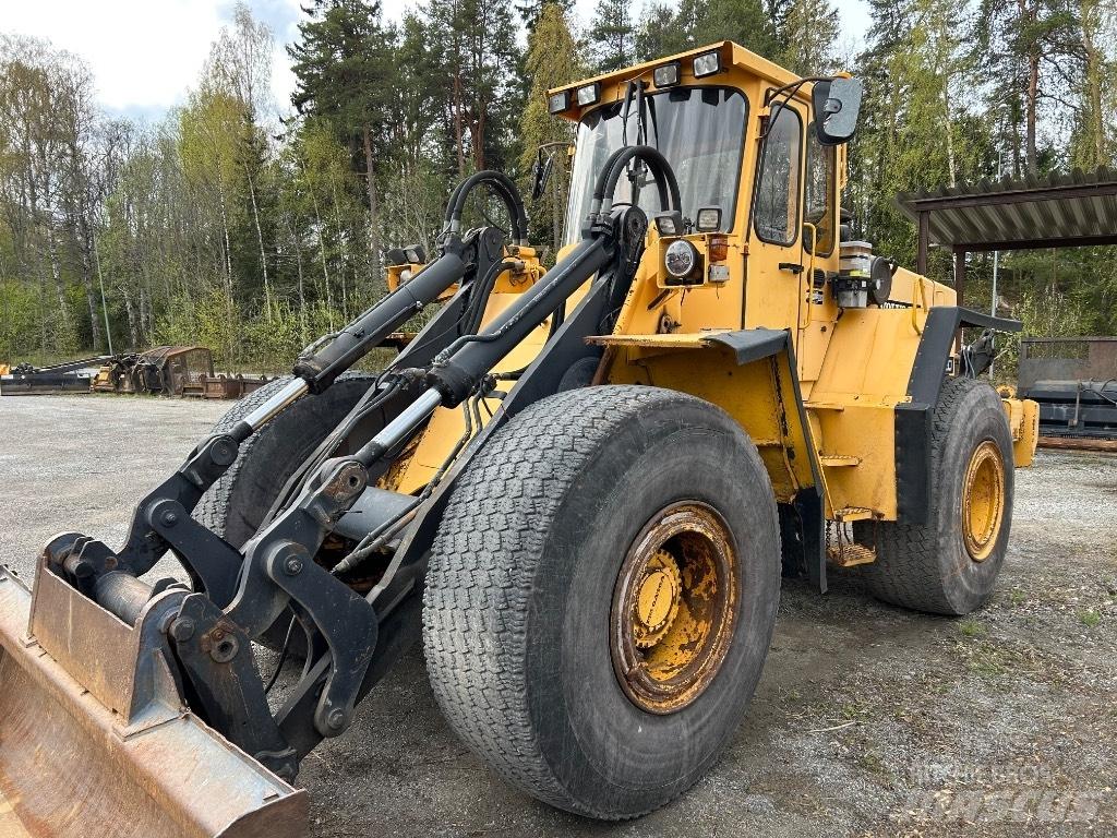 Volvo L 120  휠로우더