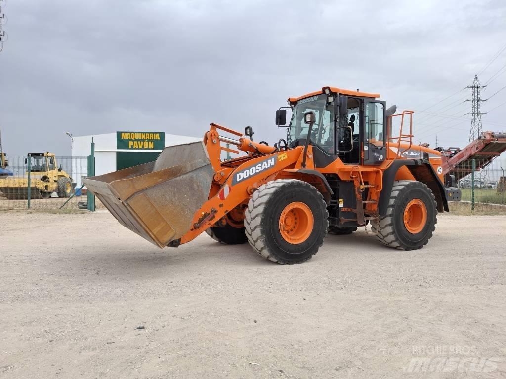 Doosan DL 300-5  휠로우더
