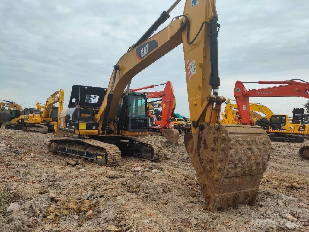 CAT 326D 대형 굴삭기 29톤 이상