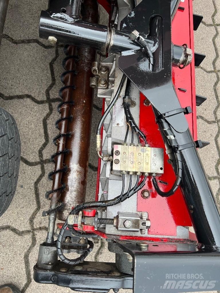 Toro Reelmaster3100D 스탠드