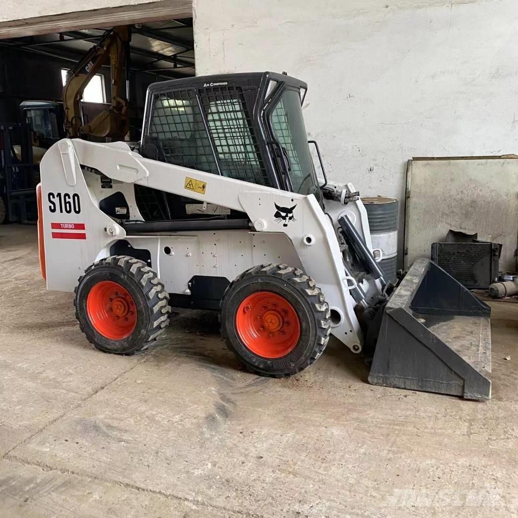 Bobcat S 160  스키드로더