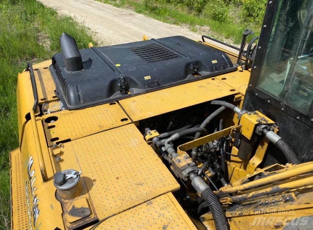 CAT 320 D FM 굴절식 크레인