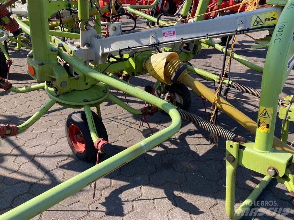 CLAAS Volto 670 갈퀴 및 테더