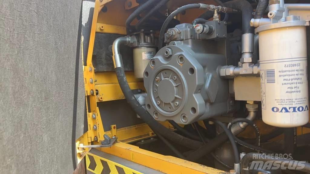 Volvo EC 480 대형 굴삭기 29톤 이상