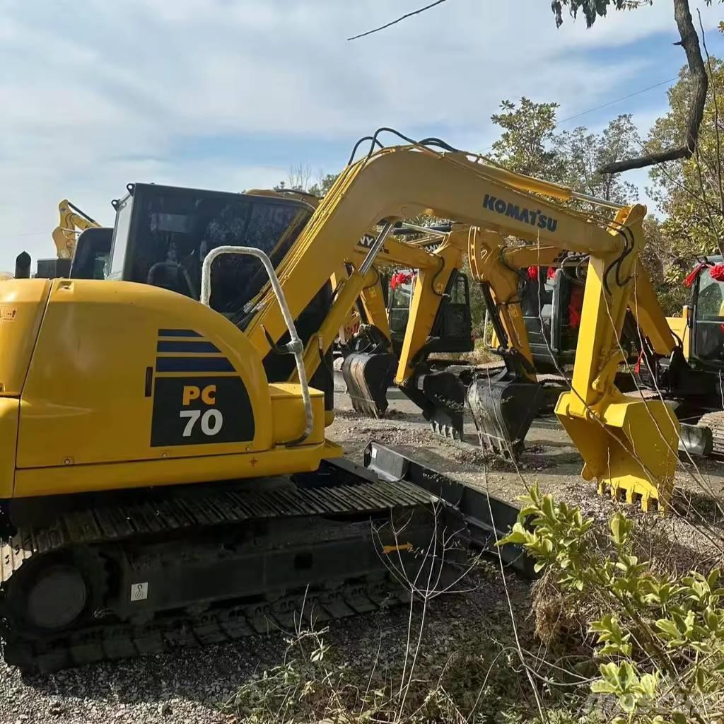 Komatsu PC 70 대형 굴삭기 29톤 이상