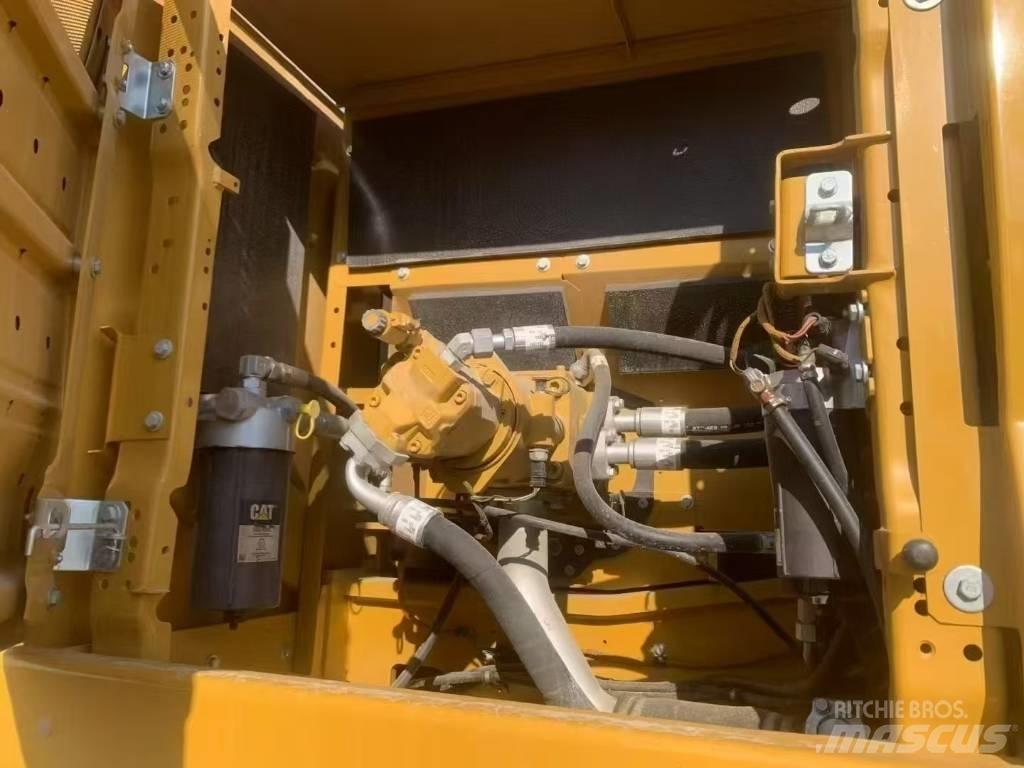 CAT 345GC 대형 굴삭기 29톤 이상