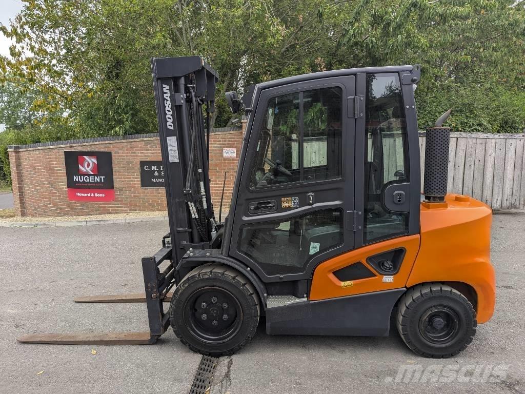 Doosan D 35 C-9 디젤 지게차