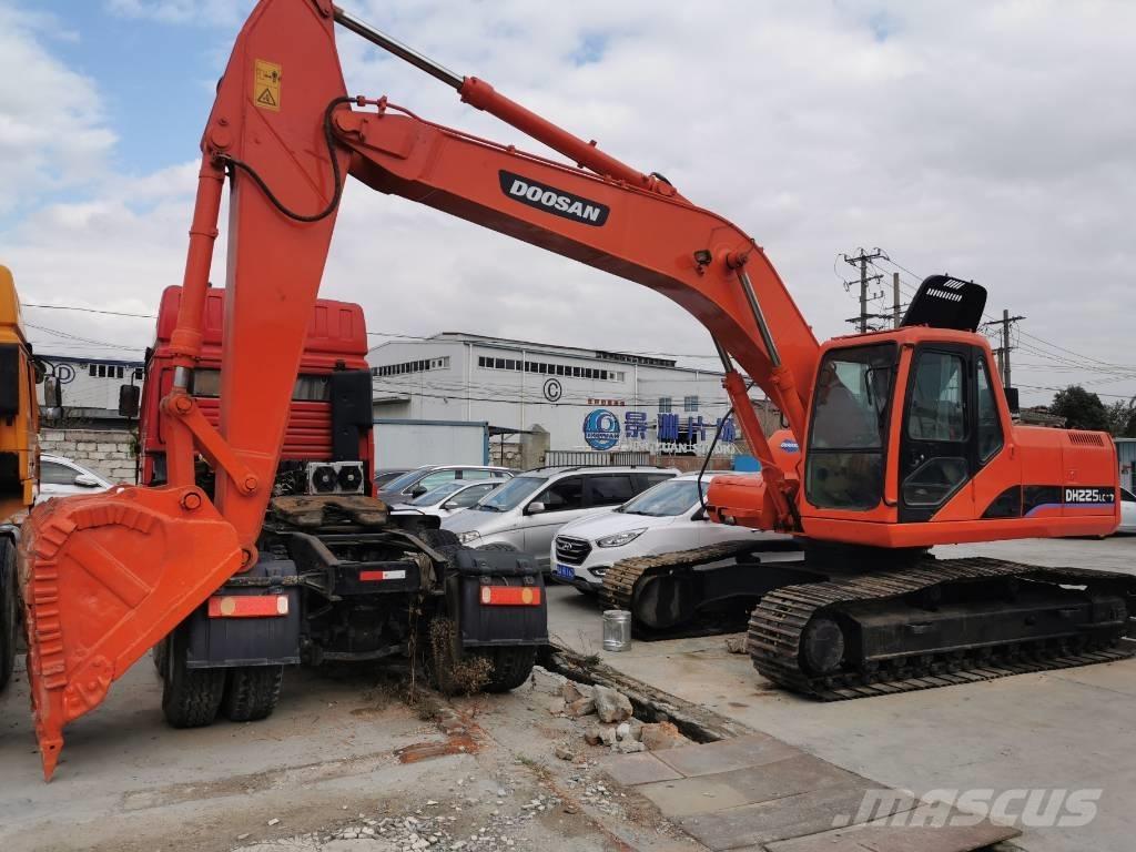 Doosan DH225LC-7 대형 굴삭기 29톤 이상