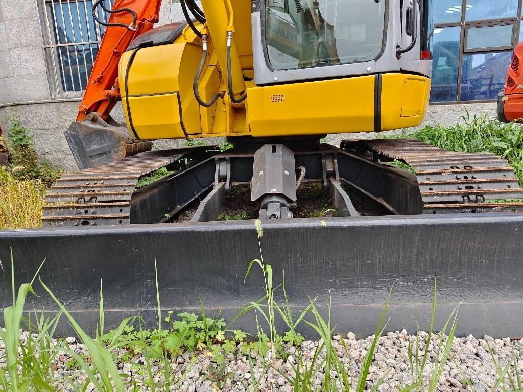 Komatsu PC 78 US 중형굴삭기 7톤-28톤