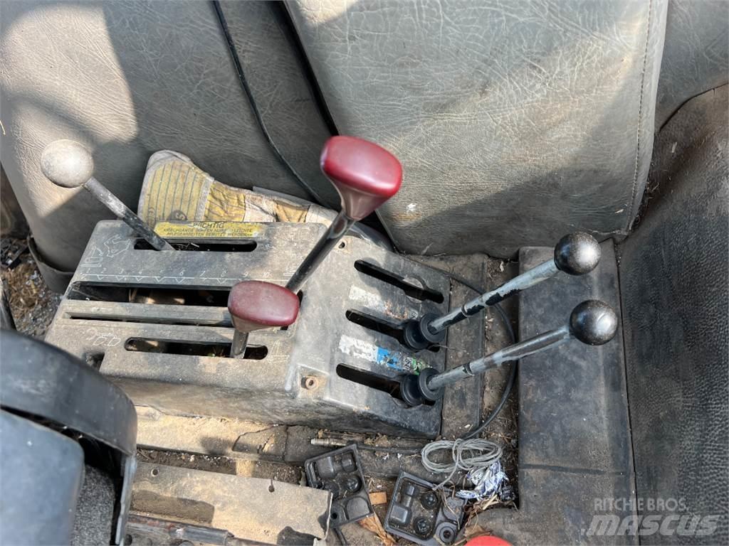 Case IH 1455 트랙터