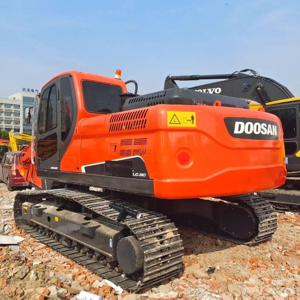 Doosan DX225LC-9C 대형 굴삭기 29톤 이상