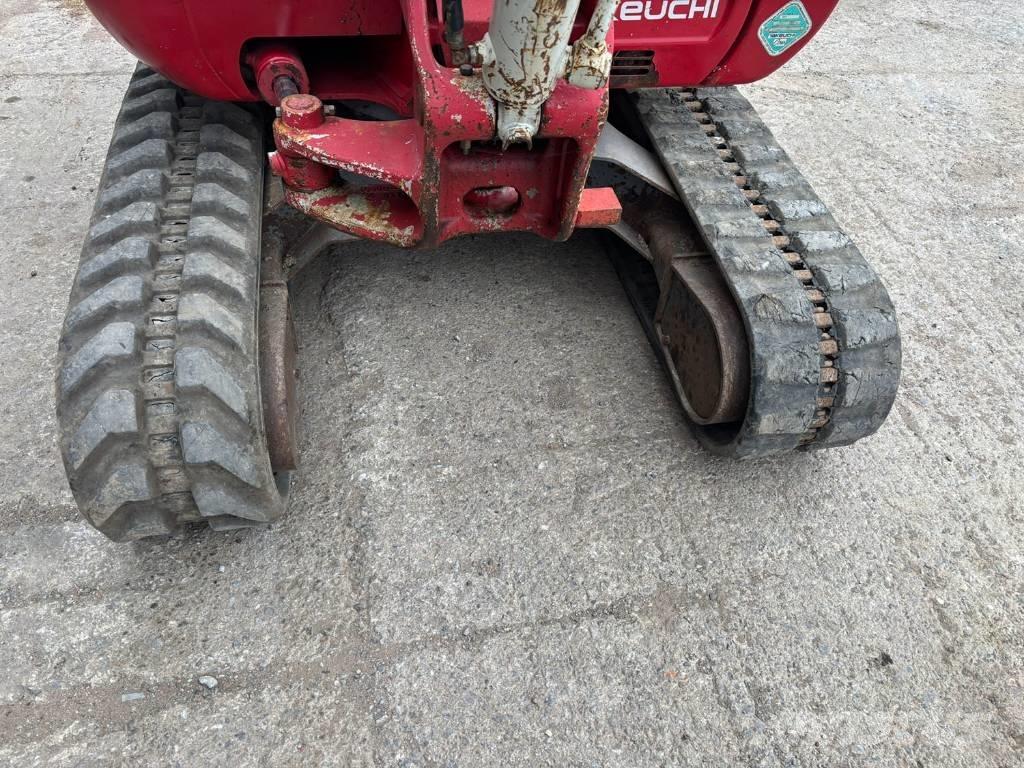 Takeuchi TB 230 소형 굴삭기 7톤 미만