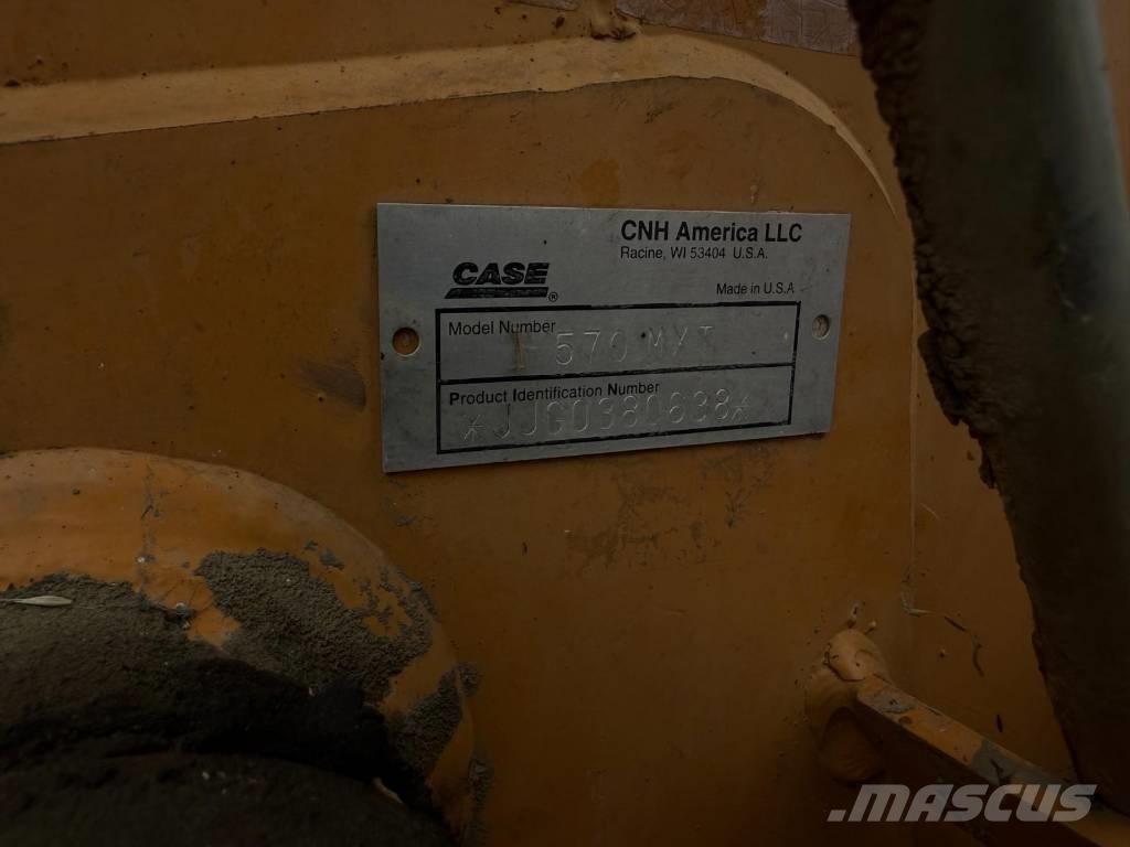 CASE 570 M XT  휠로우더