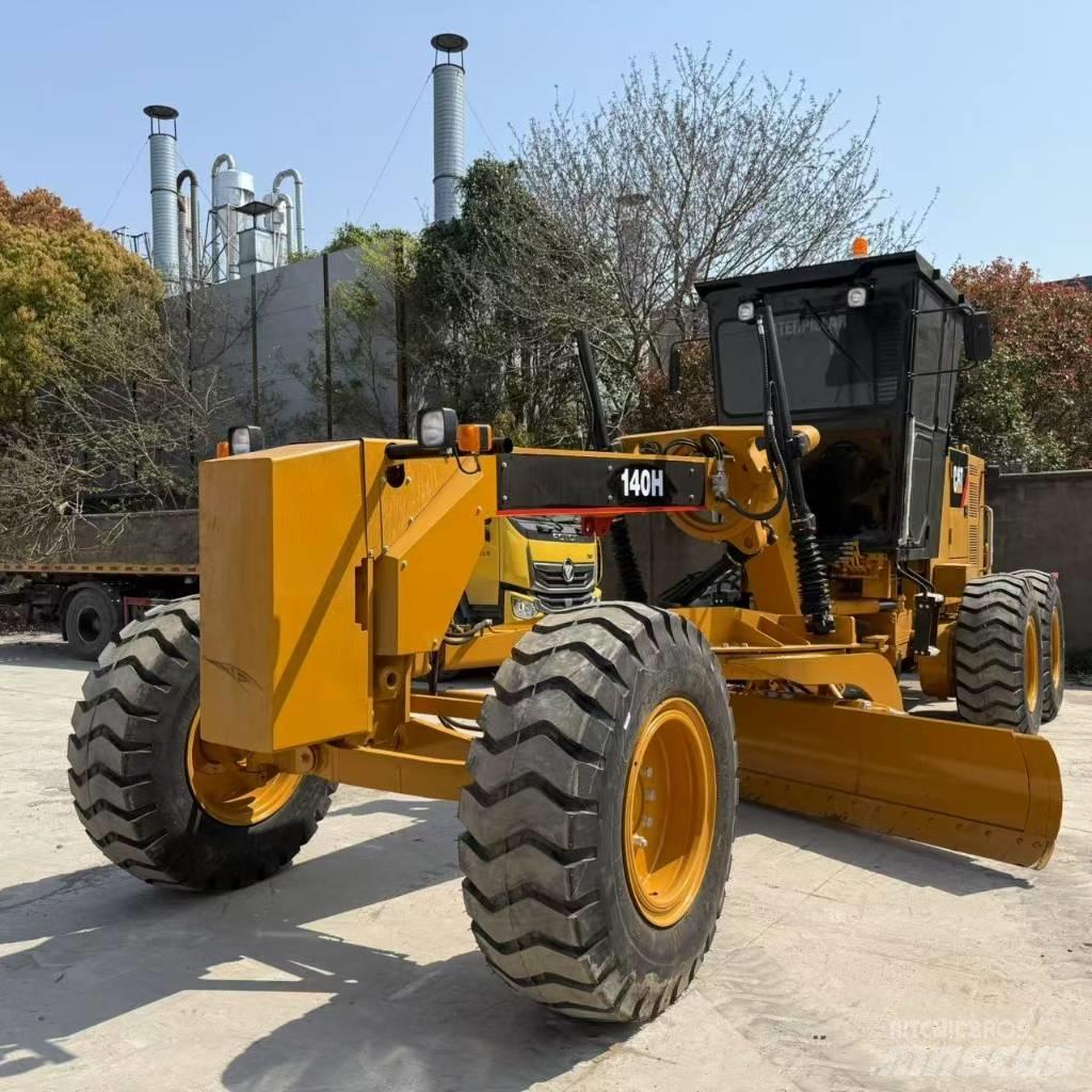 CAT 140h 그레이더