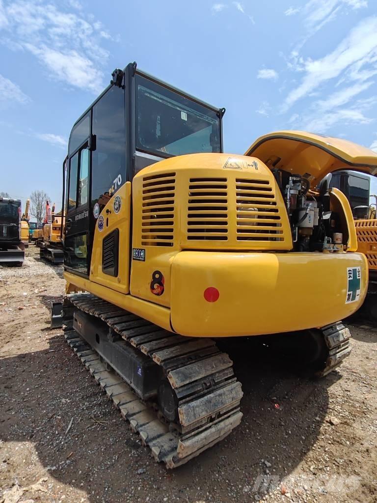 Komatsu PC 70 대형 굴삭기 29톤 이상