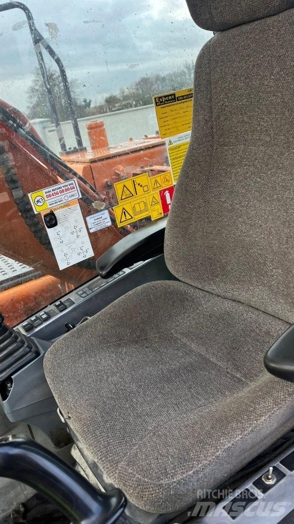 Doosan DX225  휠 굴삭기