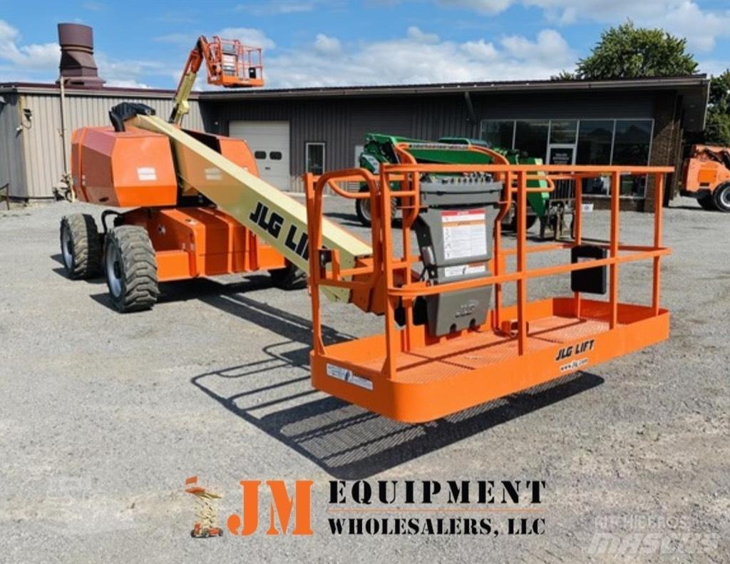 JLG 600 S 견인식 전동이동 리프트