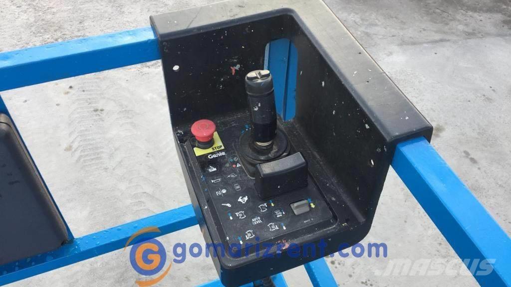 Genie GS 4390 가위형 리프트