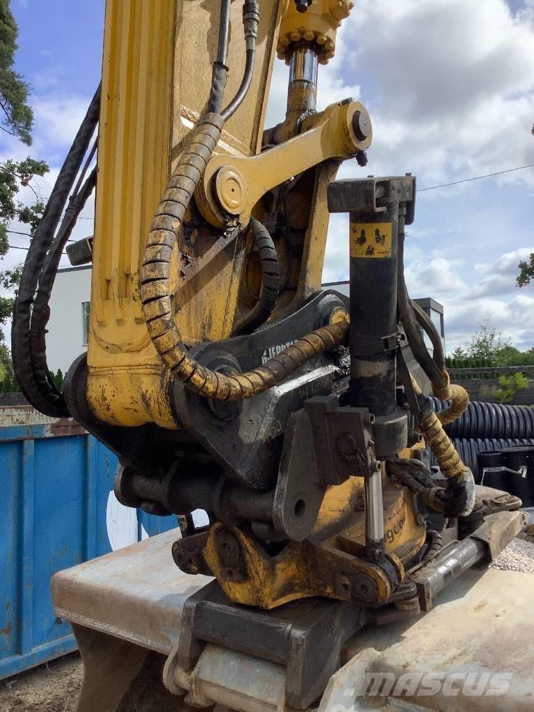 Komatsu PC 240 LC-10 대형 굴삭기 29톤 이상