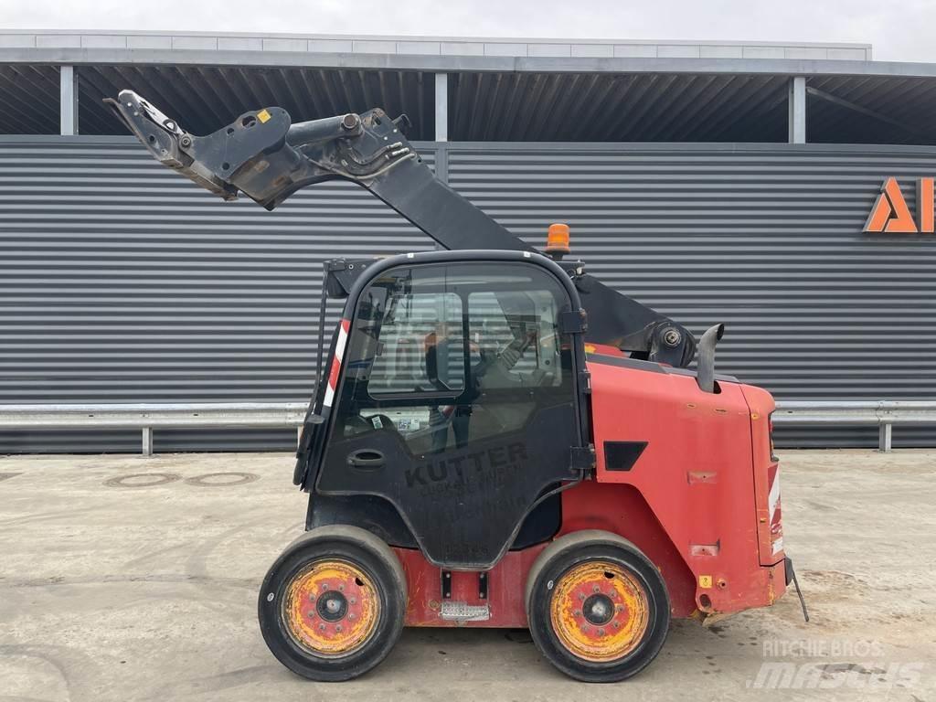 JCB R260 목재스키더