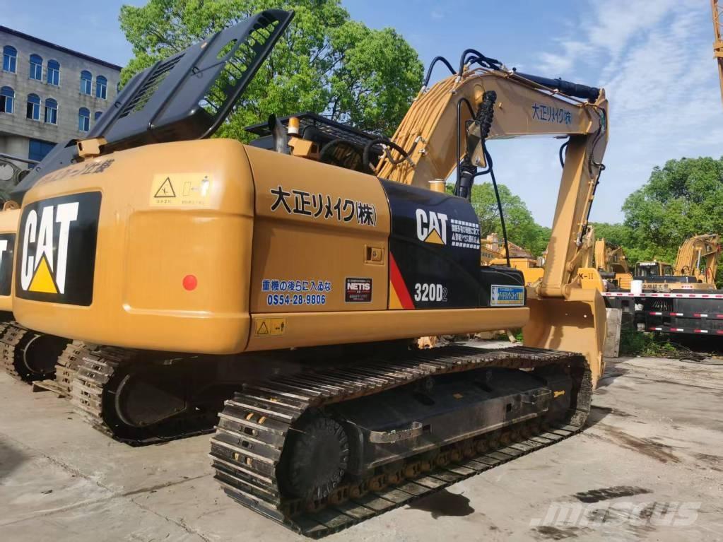 CAT 320d2 대형 굴삭기 29톤 이상