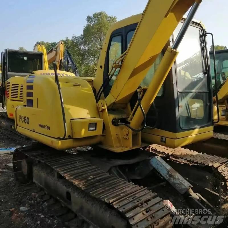 Komatsu PC 60 대형 굴삭기 29톤 이상