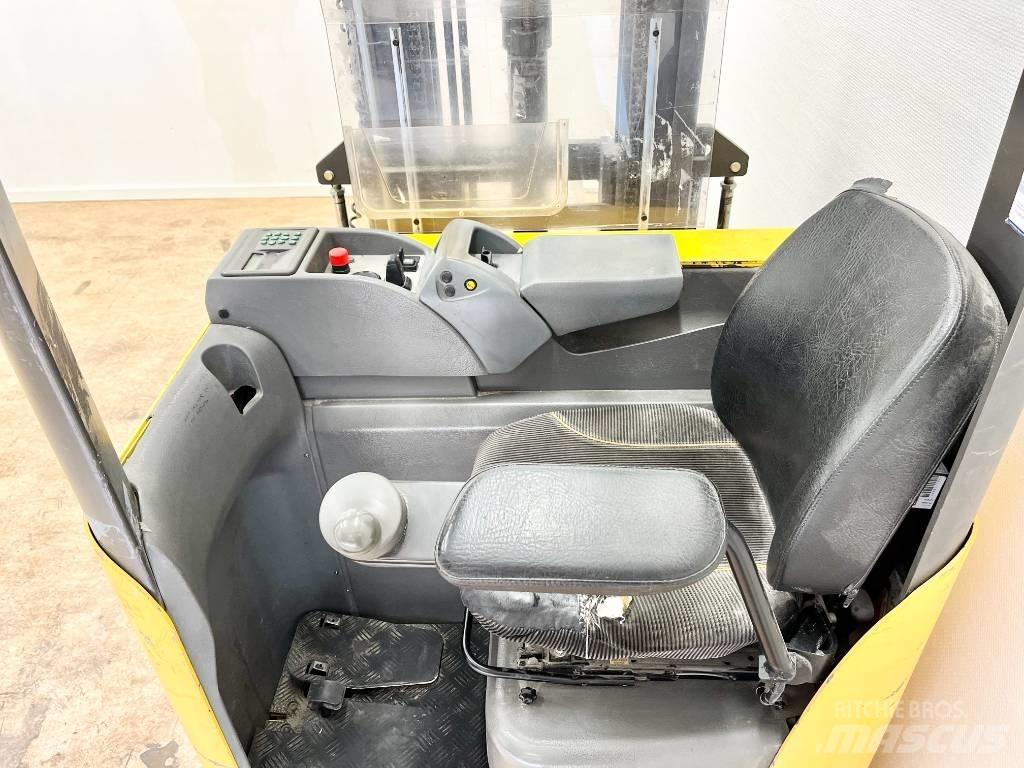 Atlet x/160-675 보행식 리치 지게차