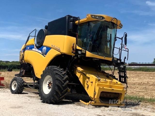 New Holland CX 5090 콤바인 수확기